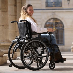 Compatible with most manual wheelchairs for easy setup feature image