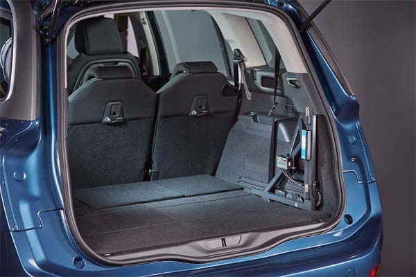 Compact design fits perfectly inside many vehicle makes and models